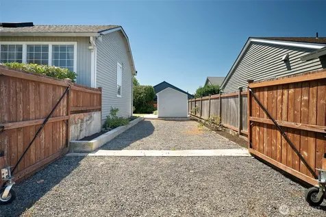 5726 67th Street NE Marysville WA 98270