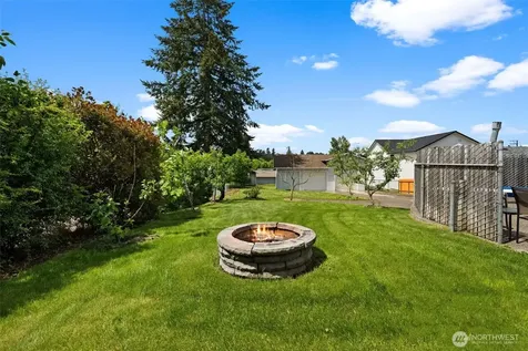 11224 74th Avenue E Puyallup WA 98373
