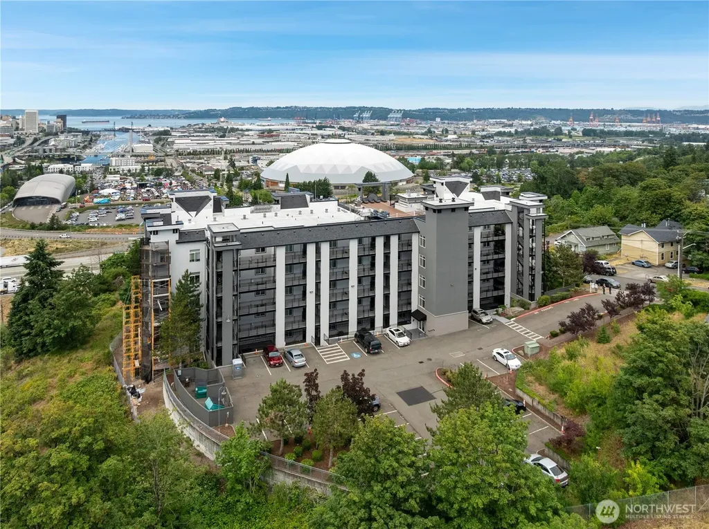 320 E 32nd Street Tacoma WA 98404