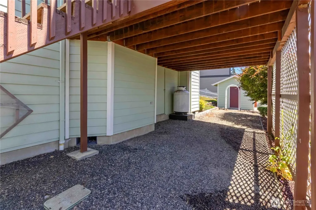 912 Edinburgh Court Kelso WA 98626