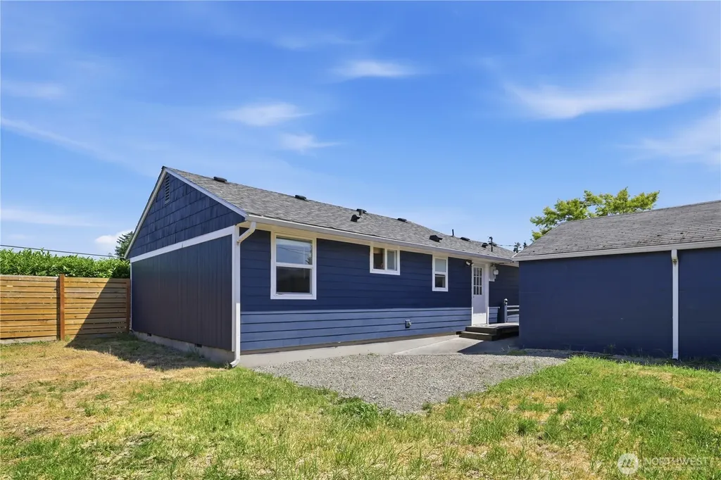622 6th Street SE Auburn WA 98002