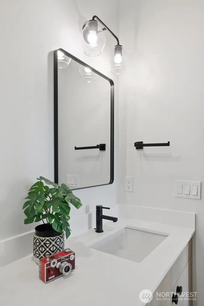4517 35th Avenue S Seattle WA 98118
