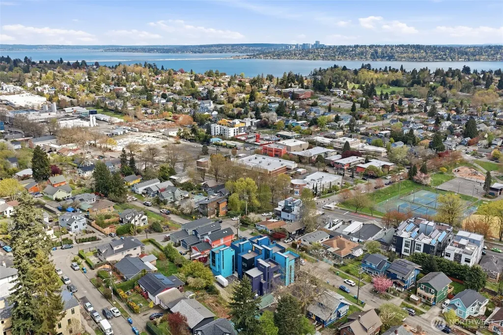 4517 35th Avenue S Seattle WA 98118