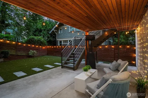 1729 34th Avenue Seattle WA 98122