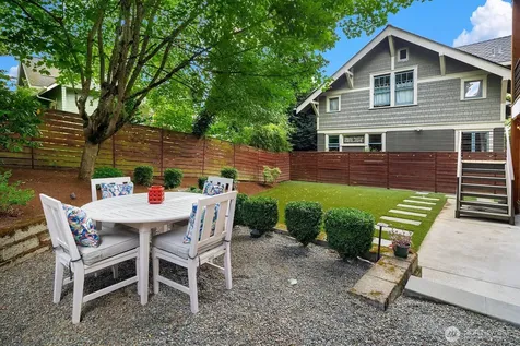 1729 34th Avenue Seattle WA 98122