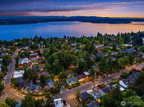 1729 34th Avenue Seattle WA 98122