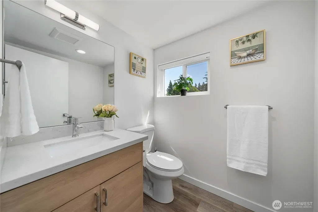 15612 8th Avenue SW Burien WA 98166