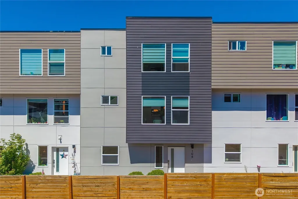 15612 8th Avenue SW Burien WA 98166
