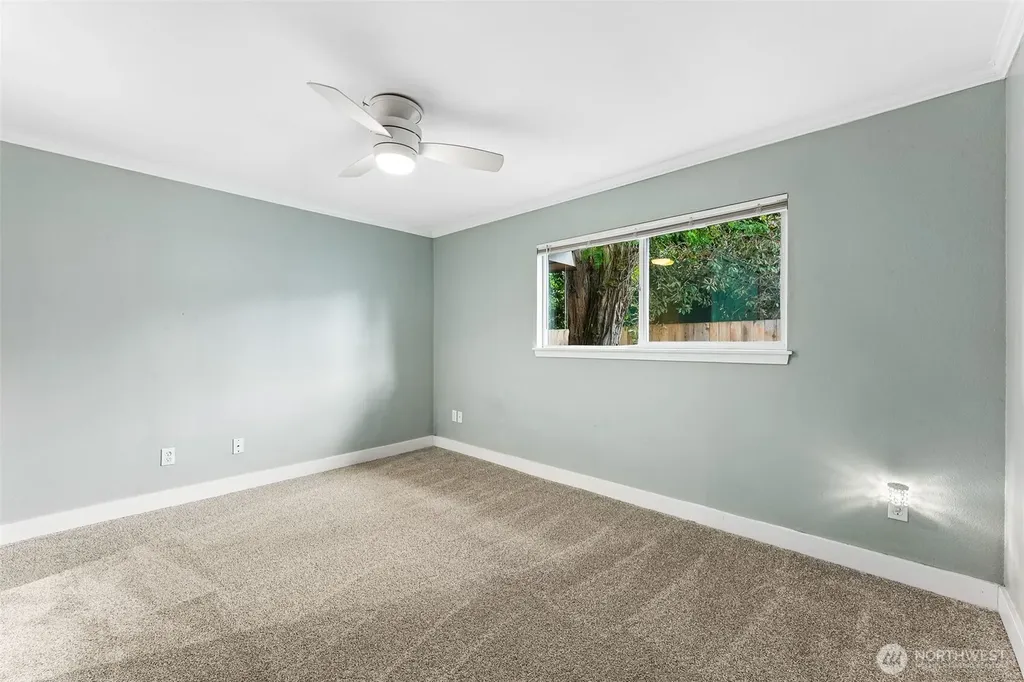 9811 Whitman Avenue SW Lakewood WA 98499