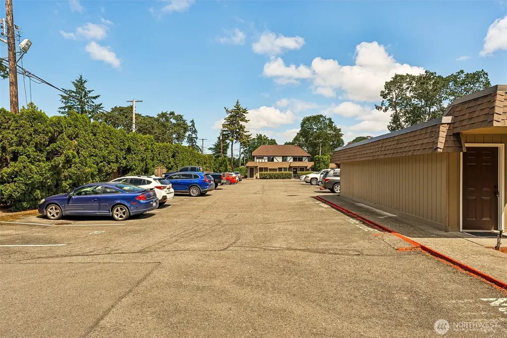 9811 Whitman Avenue SW Lakewood WA 98499