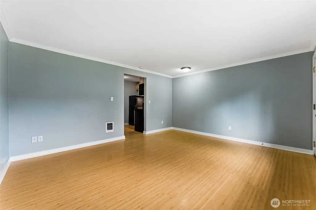 9811 Whitman Avenue SW Lakewood WA 98499