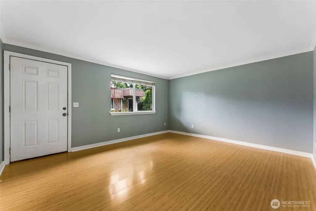 9811 Whitman Avenue SW Lakewood WA 98499