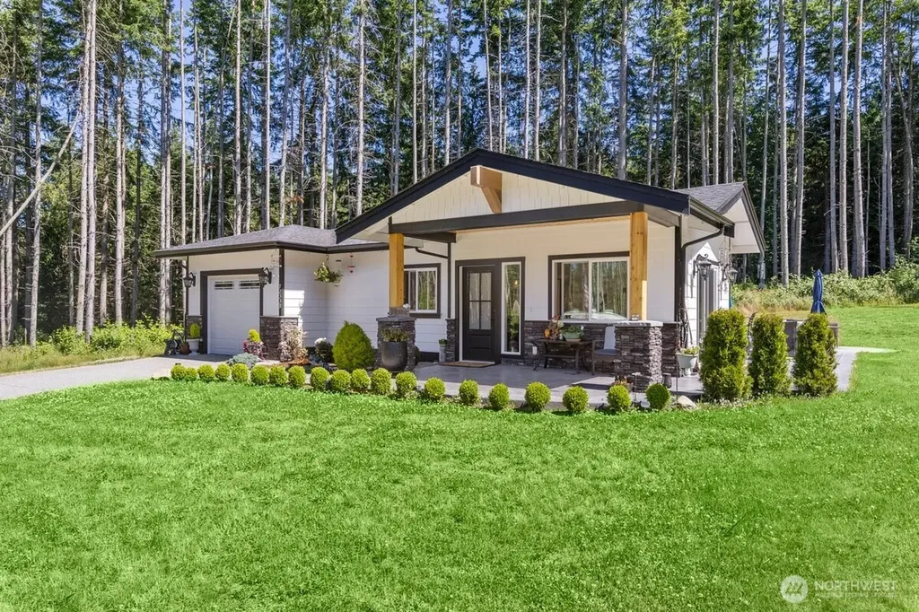 7233 184th Street NW Stanwood WA 98292