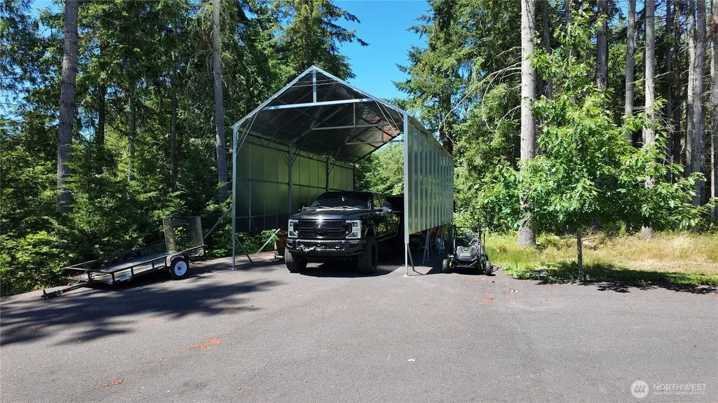 7233 184th Street NW Stanwood WA 98292