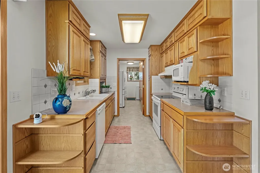 3008 Crane Avenue Bremerton WA 98310