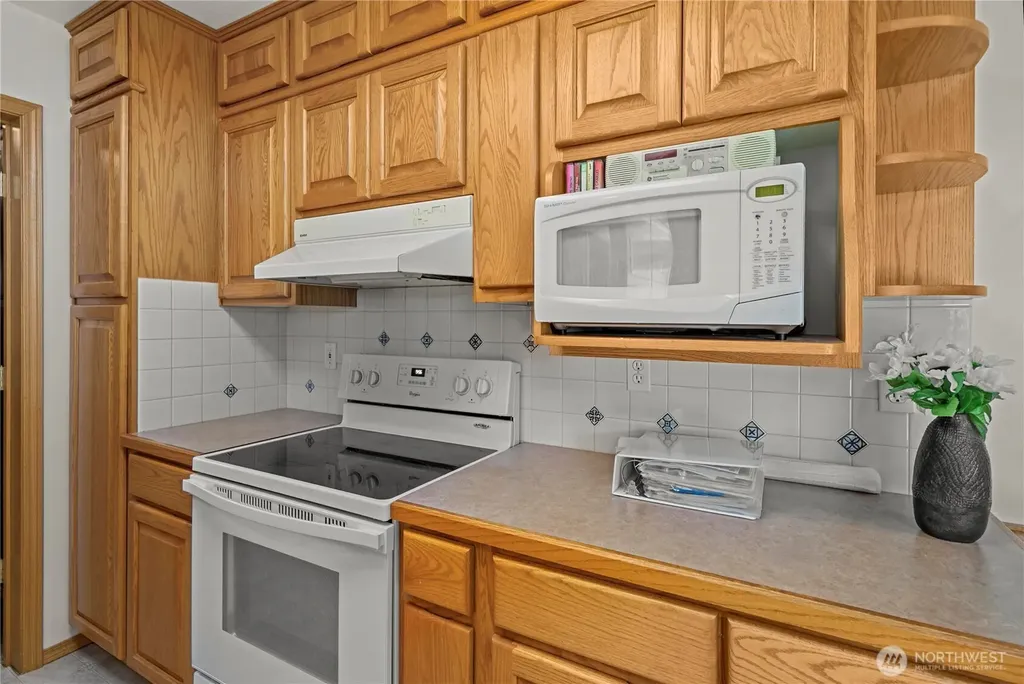 3008 Crane Avenue Bremerton WA 98310