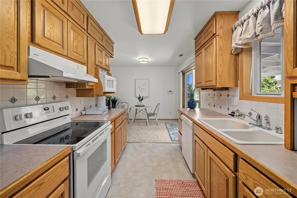 3008 Crane Avenue Bremerton WA 98310