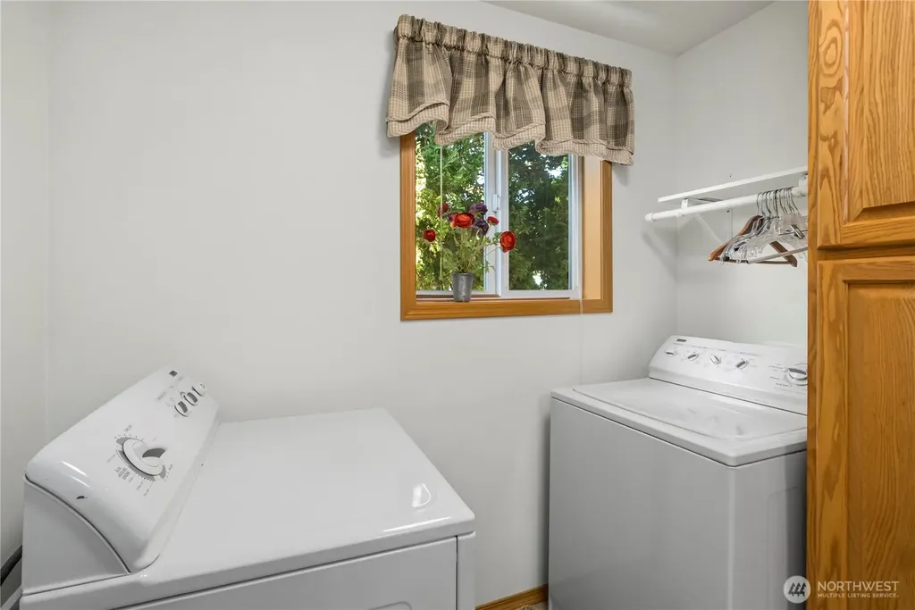 3008 Crane Avenue Bremerton WA 98310