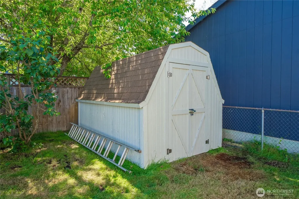 3008 Crane Avenue Bremerton WA 98310