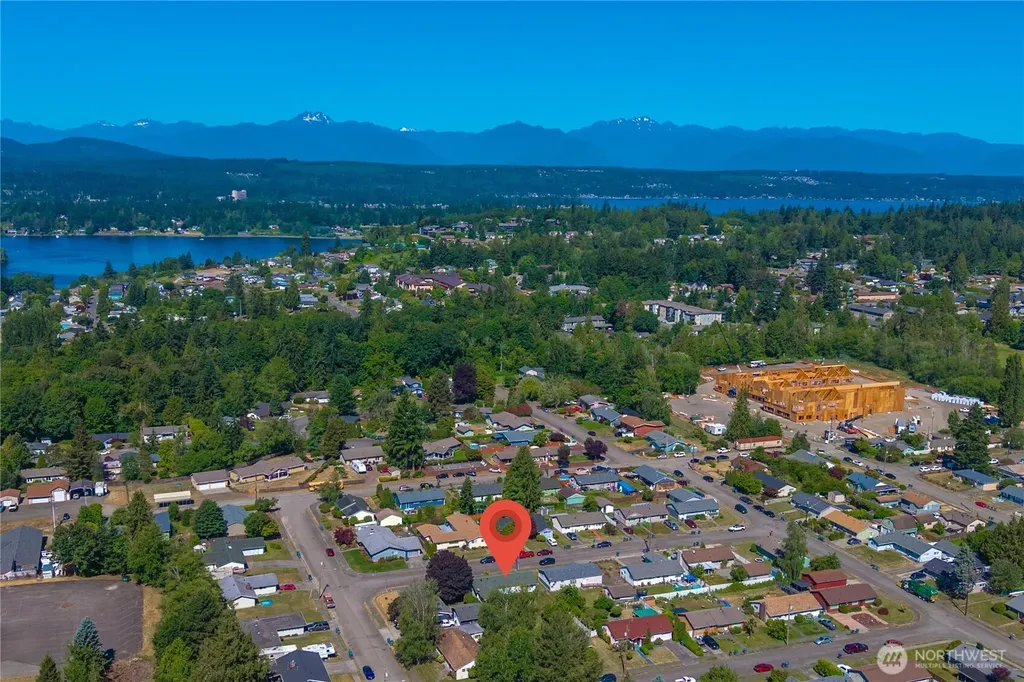 3008 Crane Avenue Bremerton WA 98310
