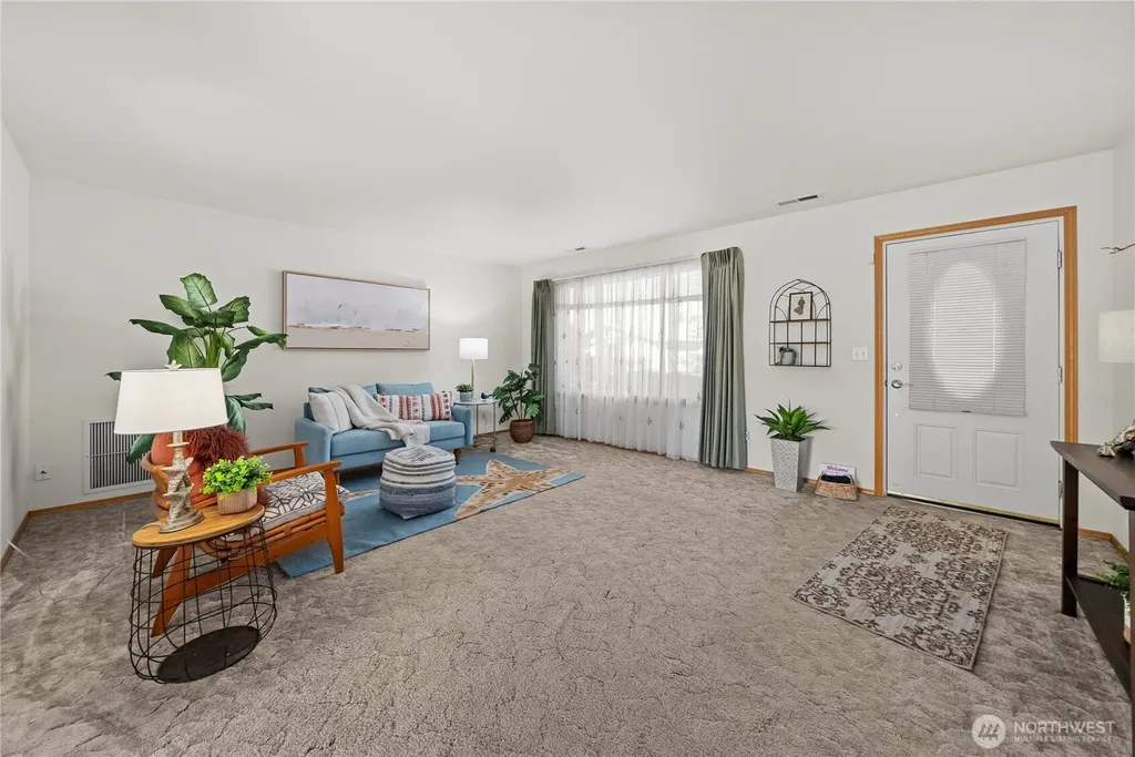 3008 Crane Avenue Bremerton WA 98310