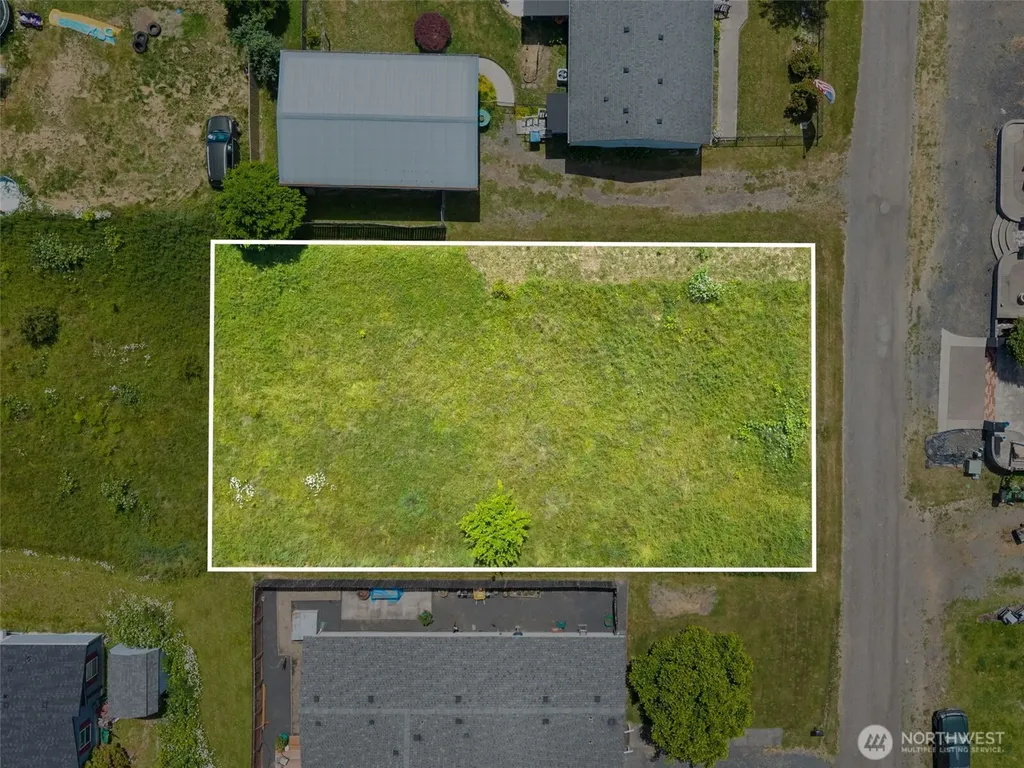810 F Street Vader WA 98593