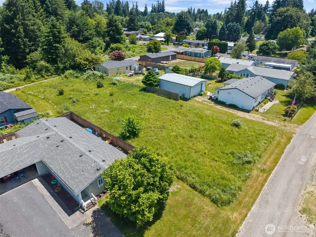 810 F Street Vader WA 98593