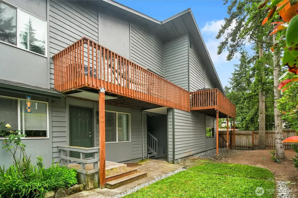 2224 NE 197th Place Shoreline WA 98155