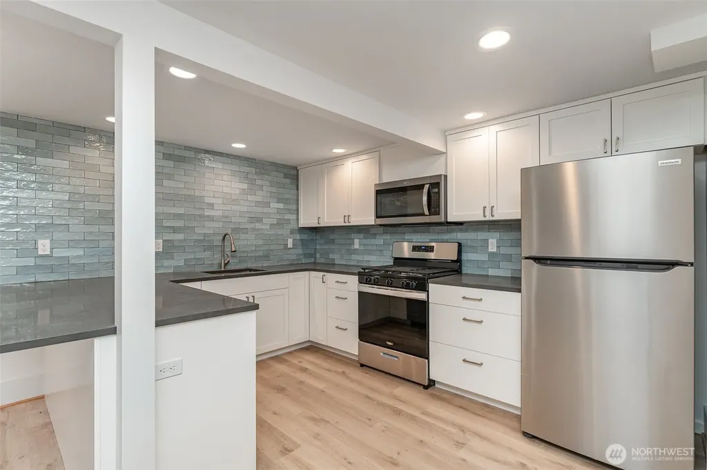 5523 Woodlawn Avenue N Seattle WA 98103