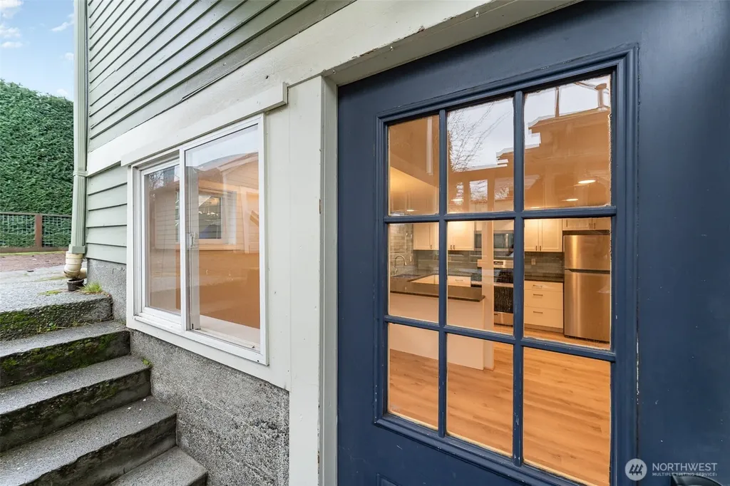 5523 Woodlawn Avenue N Seattle WA 98103