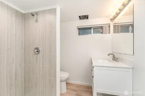 5523 Woodlawn Avenue N Seattle WA 98103