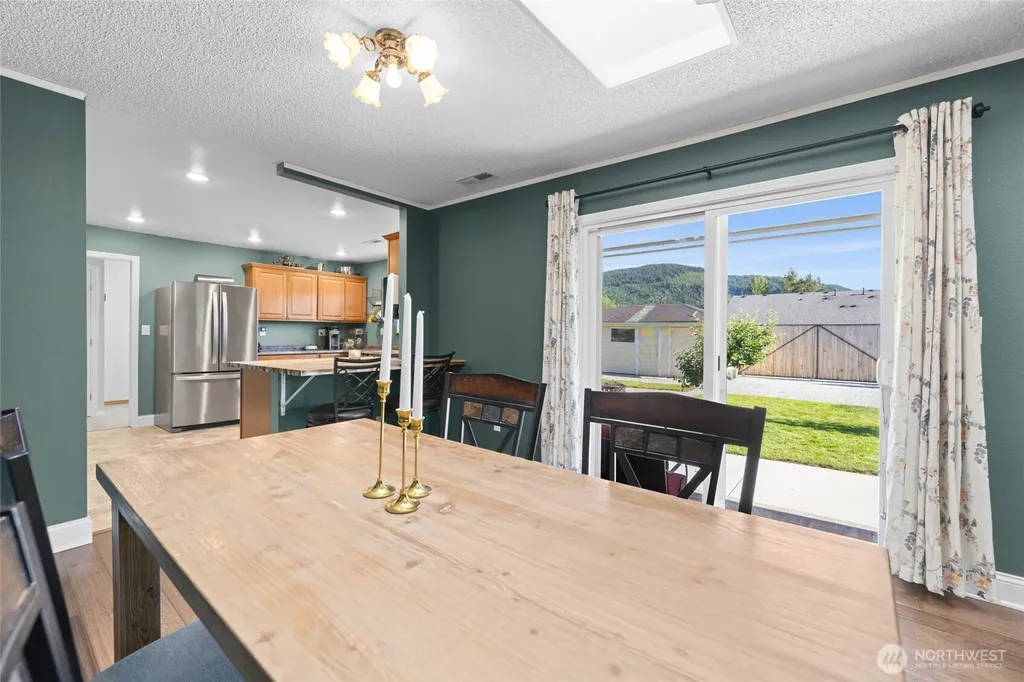 415 Sterling Street Sedro Woolley WA 98284