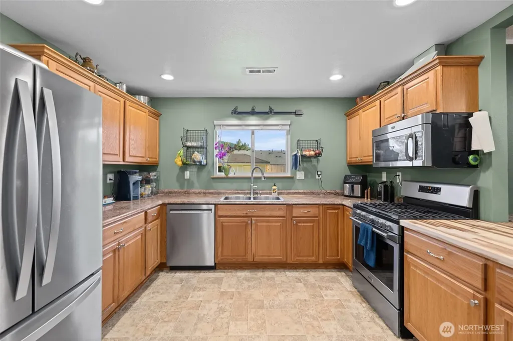 415 Sterling Street Sedro Woolley WA 98284