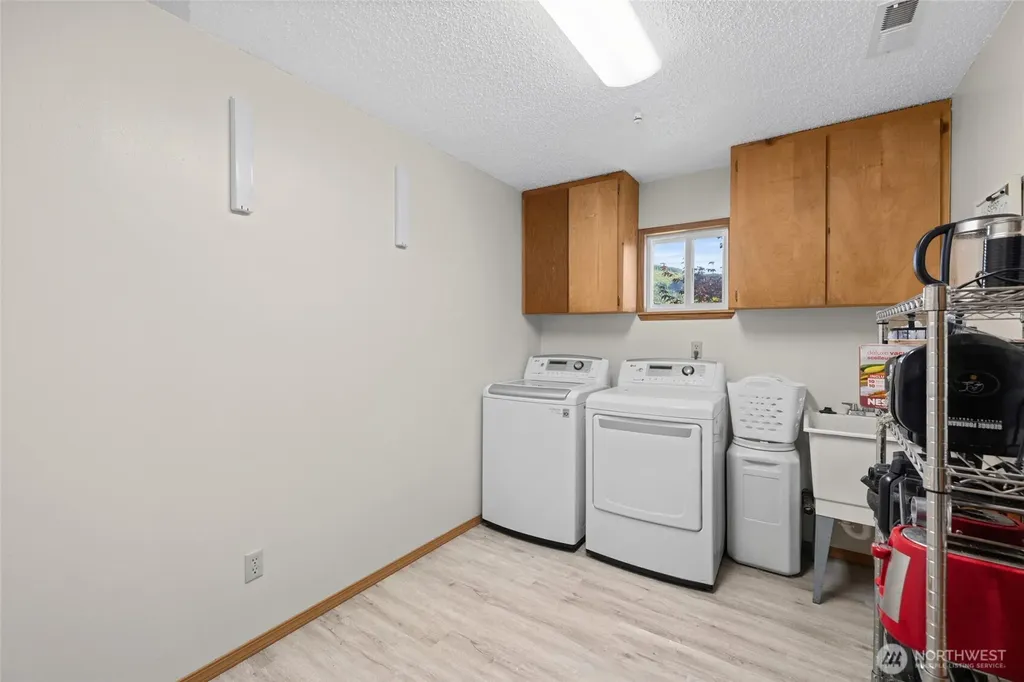 415 Sterling Street Sedro Woolley WA 98284