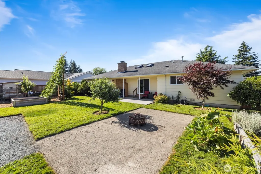 415 Sterling Street Sedro Woolley WA 98284