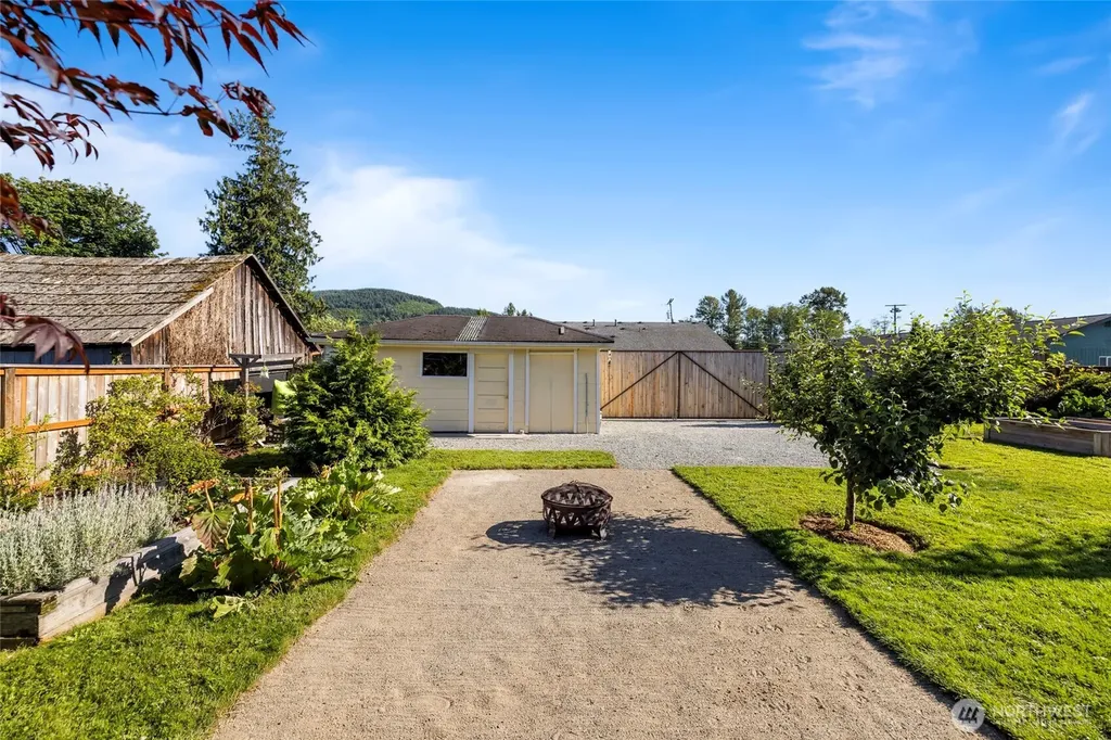 415 Sterling Street Sedro Woolley WA 98284