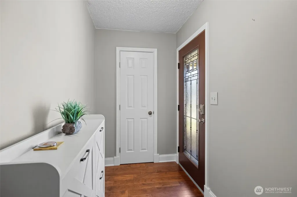415 Sterling Street Sedro Woolley WA 98284