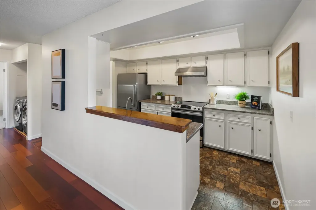 3650 26th Place W Seattle WA 98199