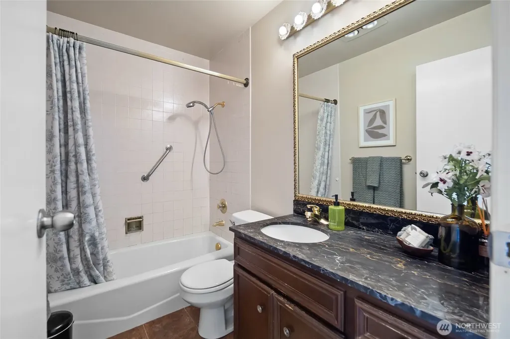 3650 26th Place W Seattle WA 98199