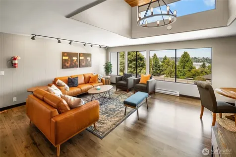 3650 26th Place W Seattle WA 98199