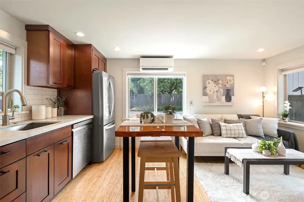 9745 Evanston Avenue N Seattle WA 98103