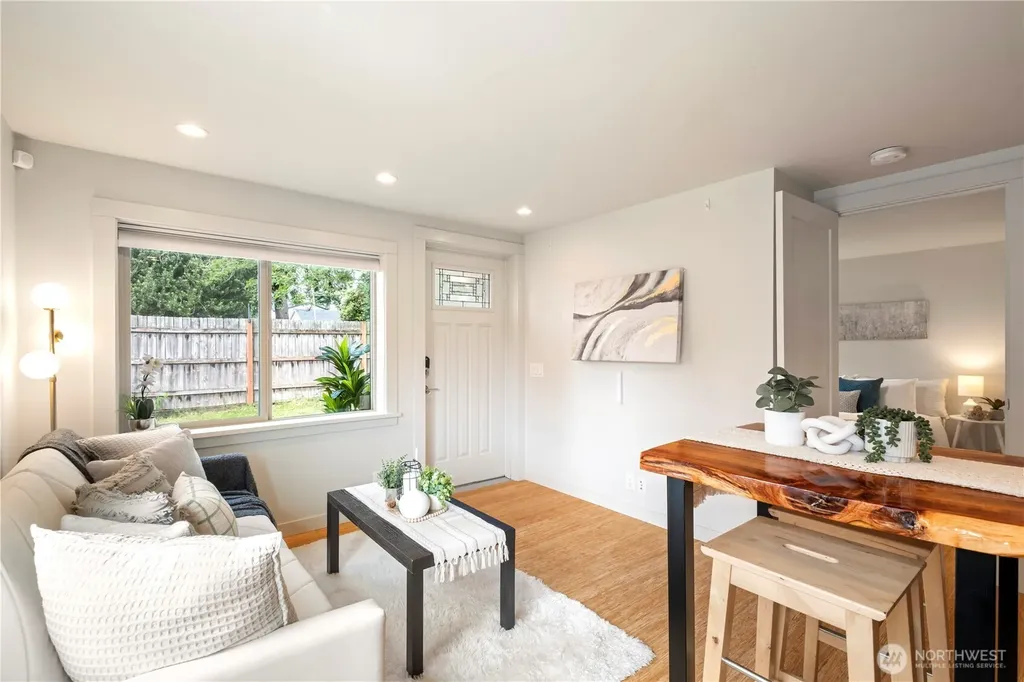 9745 Evanston Avenue N Seattle WA 98103