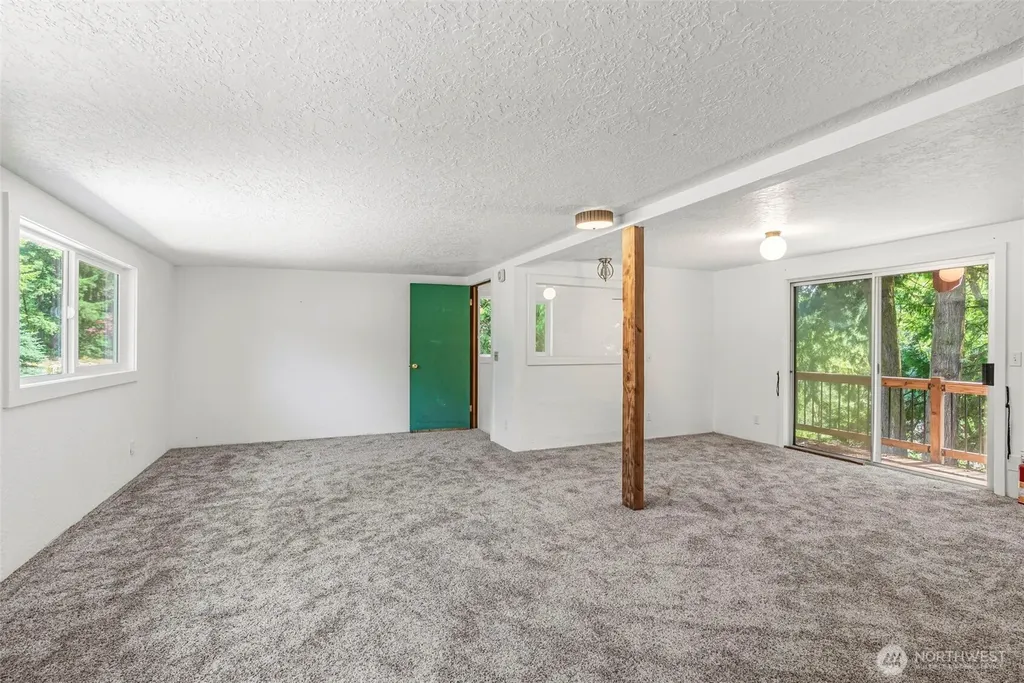 1701 Tower Road Castle Rock WA 98611