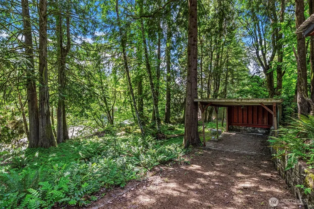1701 Tower Road Castle Rock WA 98611