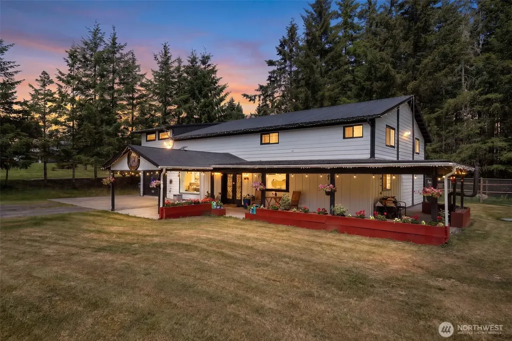1785 Centralia Alpha Road Chehalis WA 98532