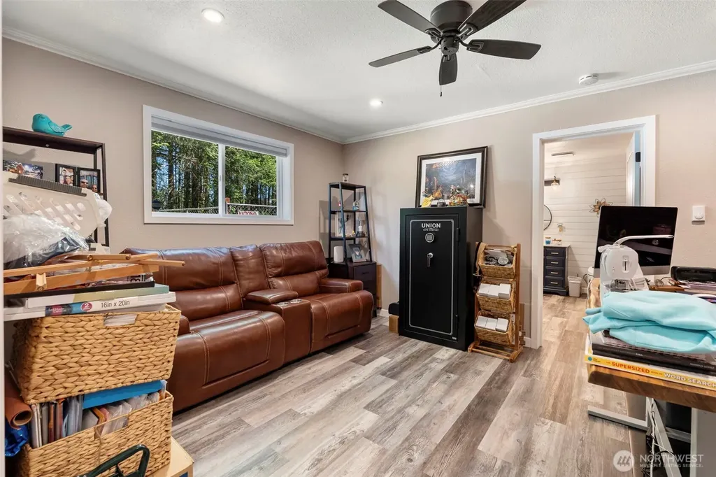 1785 Centralia Alpha Road Chehalis WA 98532