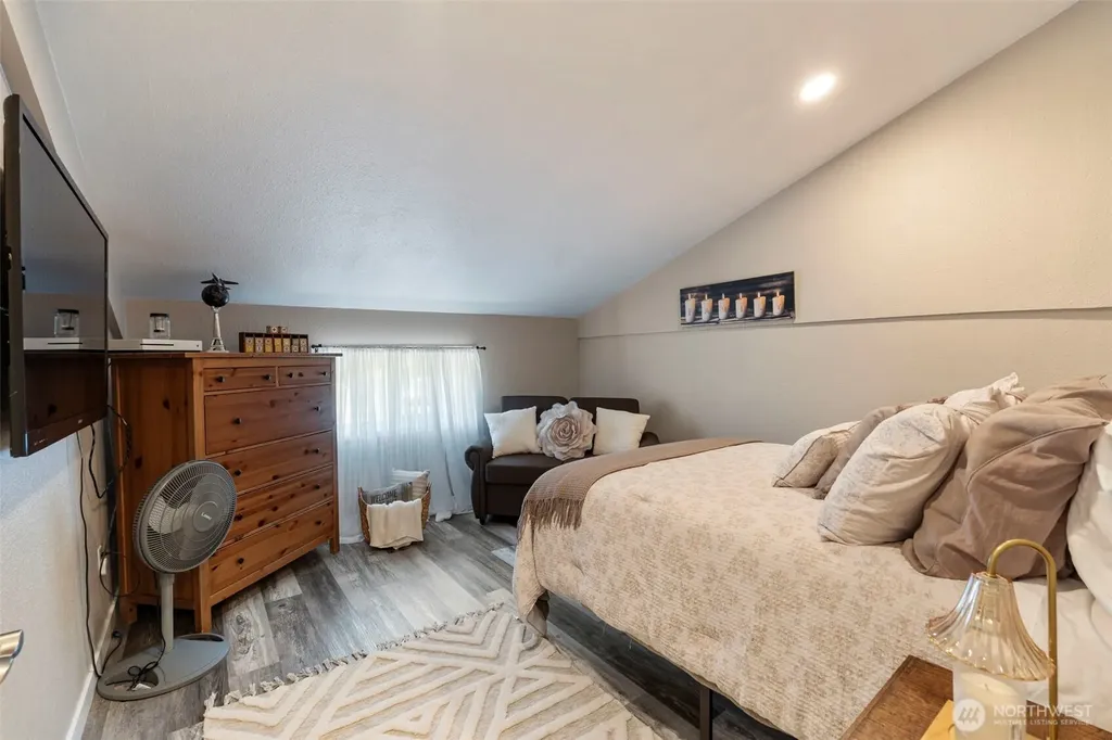1785 Centralia Alpha Road Chehalis WA 98532