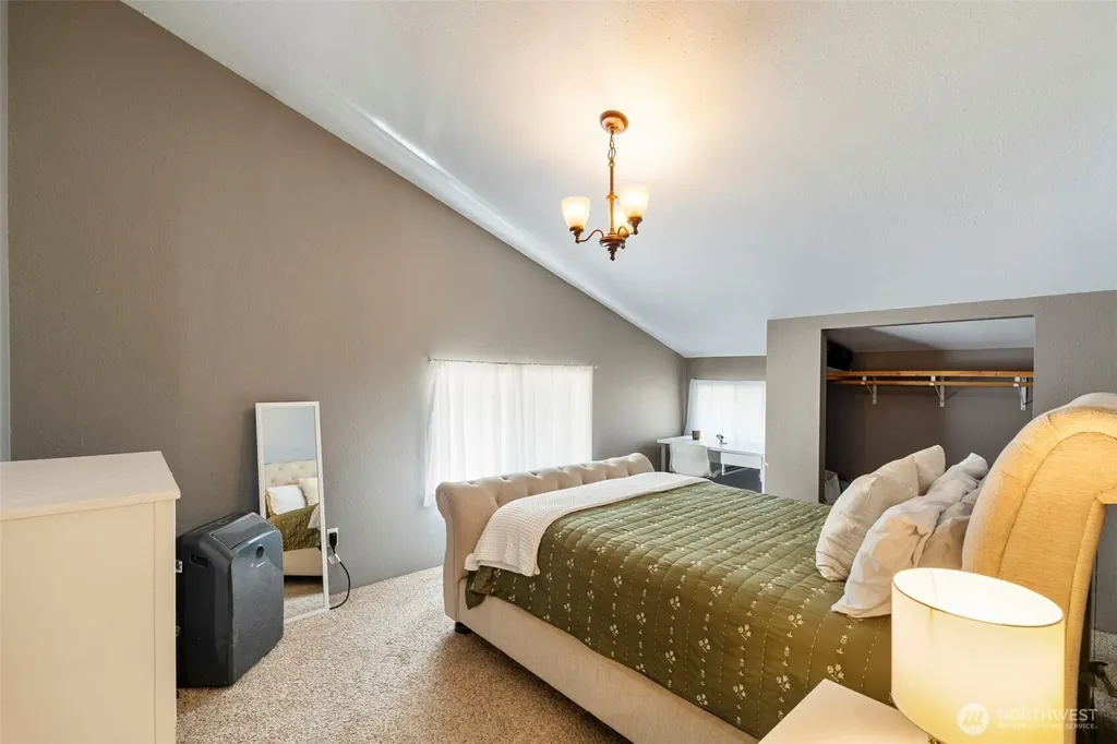 1785 Centralia Alpha Road Chehalis WA 98532