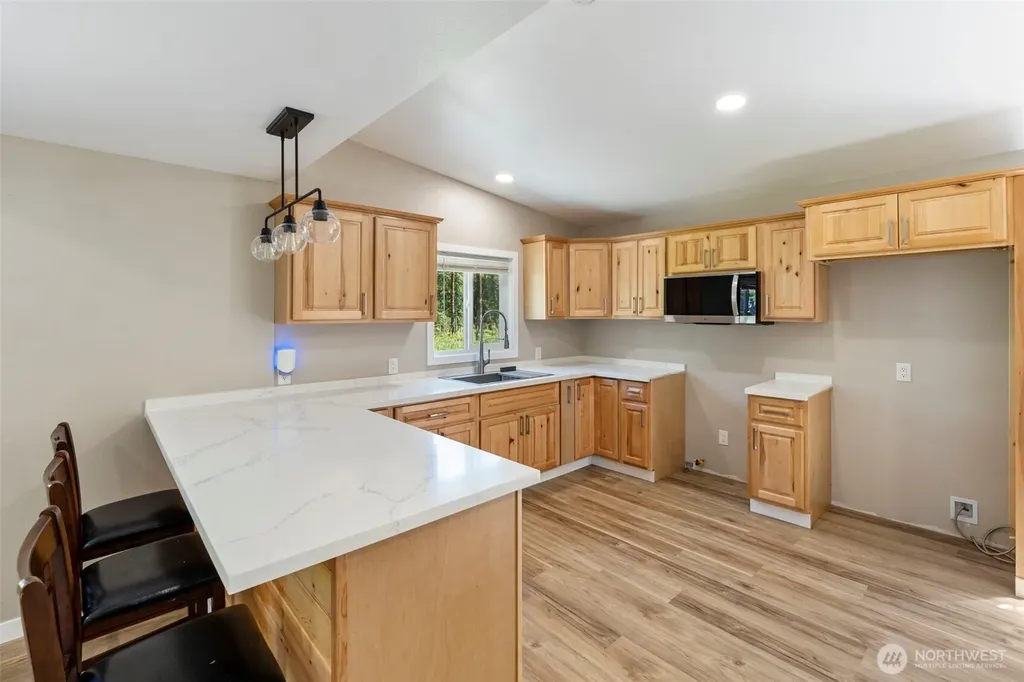 1785 Centralia Alpha Road Chehalis WA 98532