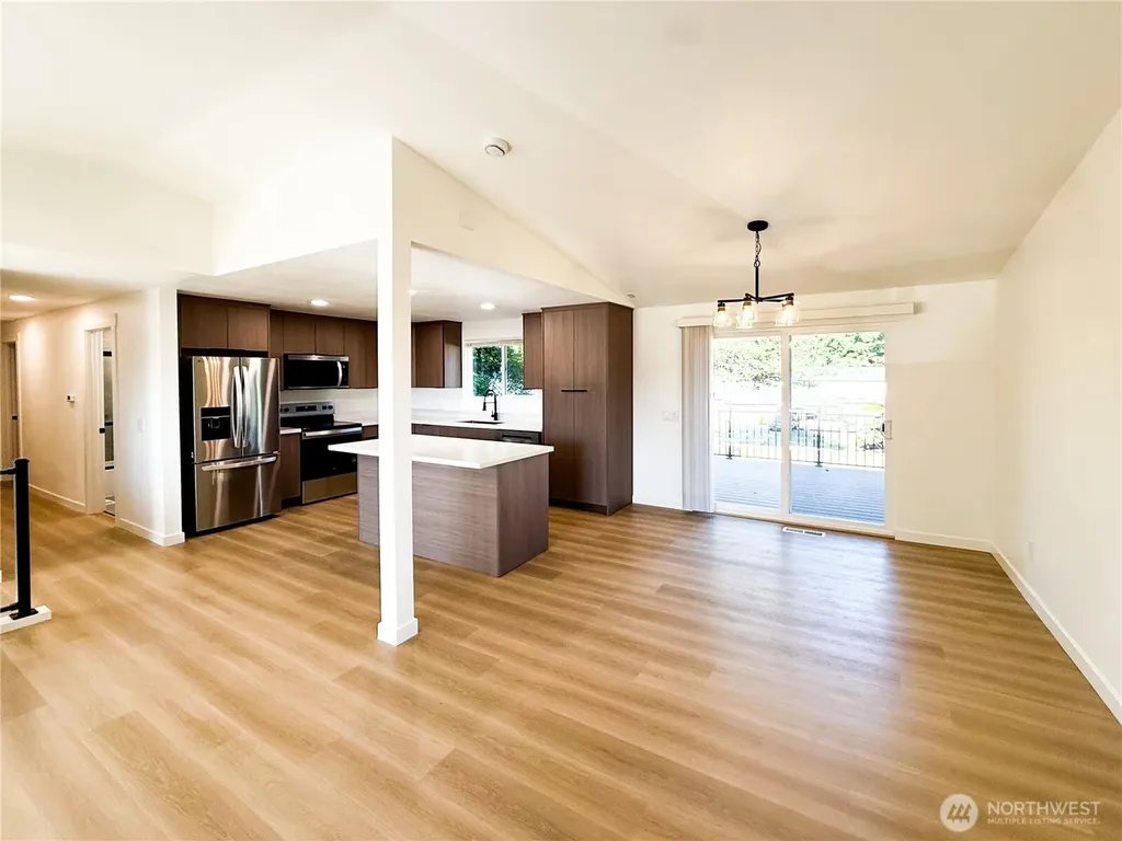 11005 SE 248th Street Kent WA 98030